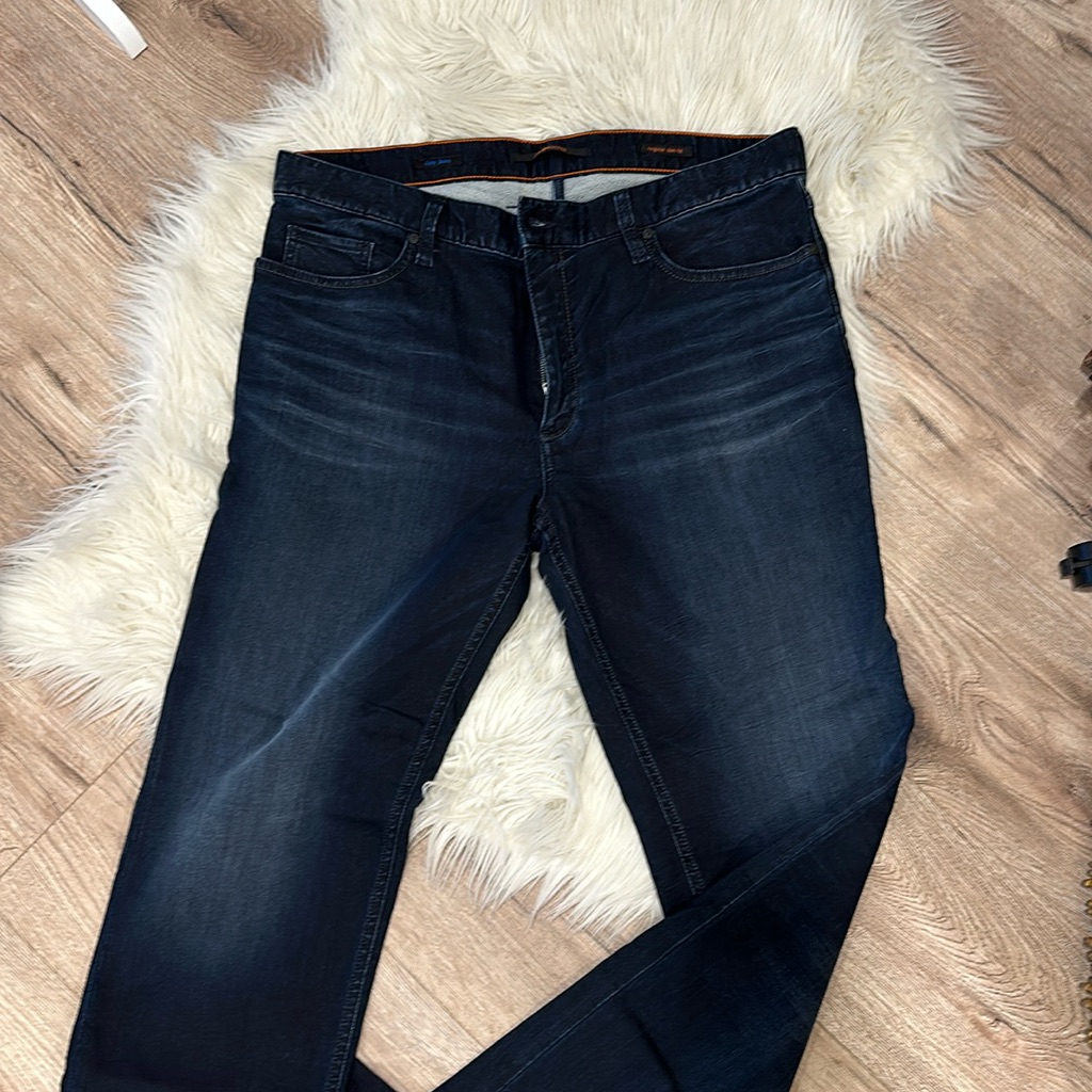Men’s Dark Wash Jeans